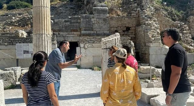 Ephesus Private Guide In Your Language PT & SP