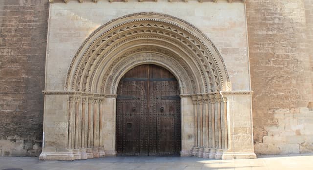 Free Tour Valencia Historical and Complete