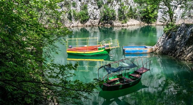 Skopje Tour: Matka Canyon, St. Panteleimon Church & Millennium Cross