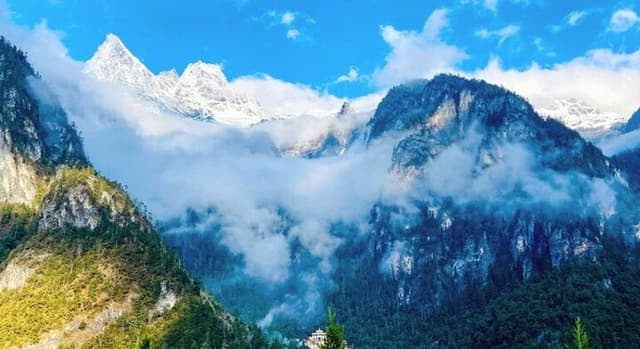 Explore Balagezong Canyon in One Day