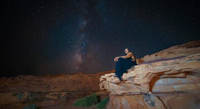 Milky Way Night Walking Tour in Petra