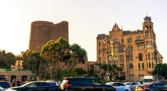 Free Tour of Baku: Old City & Beyond
