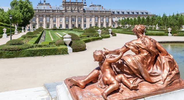 Guided tour through the Royal Palace of La Granja de San Ildefonso