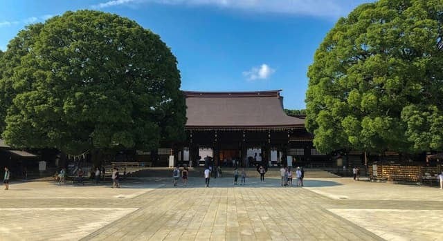 Free Tour Harajuku: Shrines, Fashion &amp; Kawaii Corners