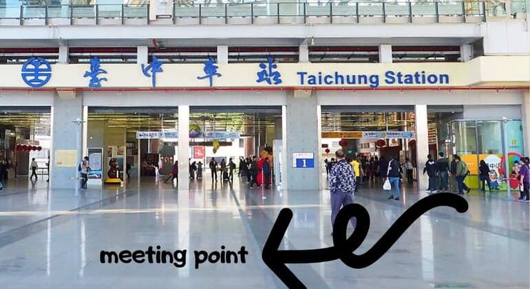 Authentic Taichung Retro Tour & Vintage City Experience