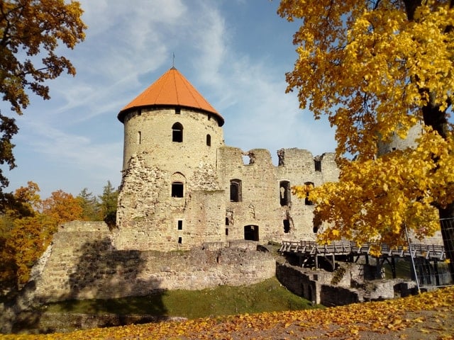 Sigulda Hiking Tour: Scenic Trails & Views