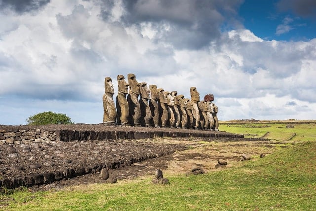 Easter Island Moai Tour