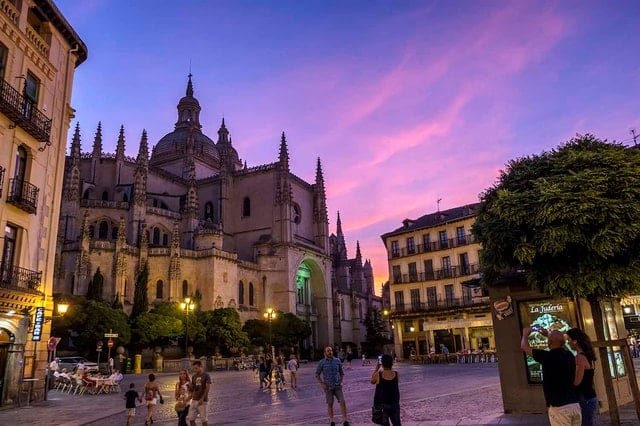 Segovia Cathedral Tour
