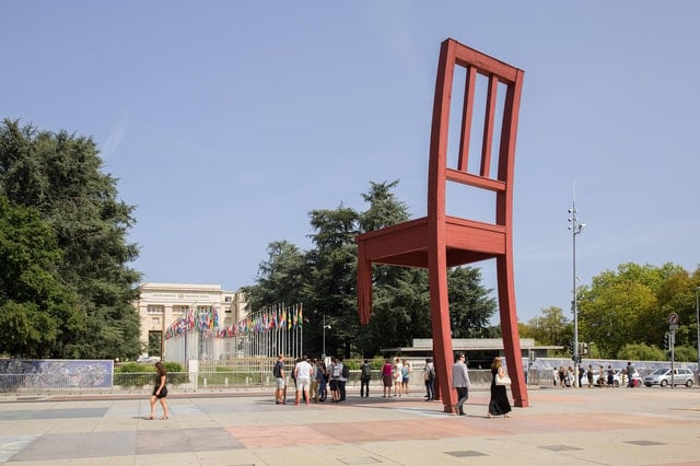 Geneva International District Bus Tour