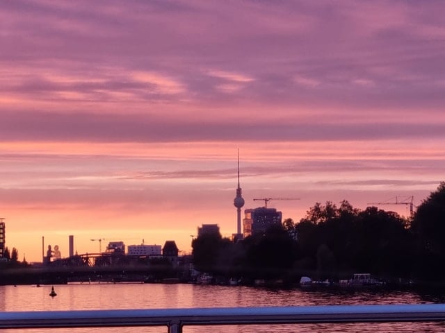 Berlin Sunset Dinner Cruise