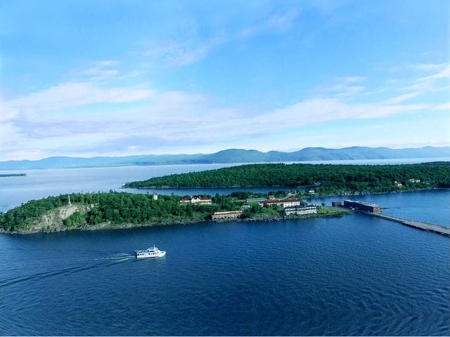 Grosse-ĂŽle Cruise