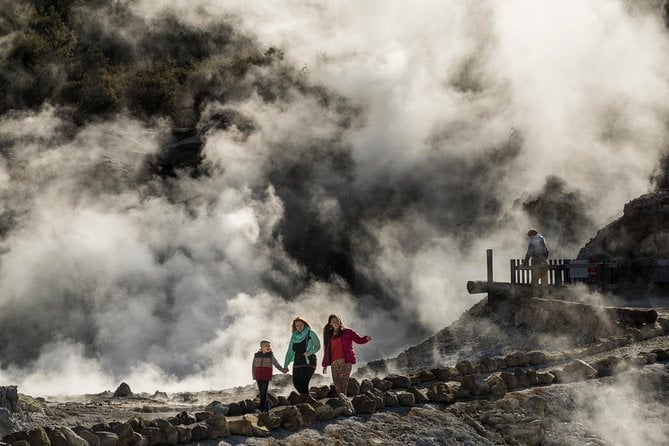 Hellâs Gate Geothermal Walk