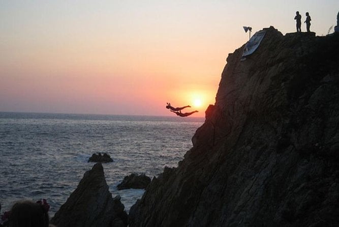 Acapulco Cliff Divers