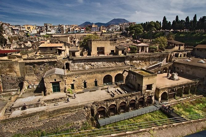 Pompeii Ruins & Naples Private Walking Tour
