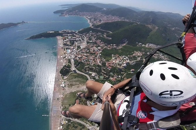 Paragliding in Budva: Fly Above the Adriatic