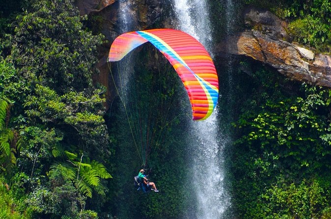 Guacaica Jungle Paragliding: Medellín Flight