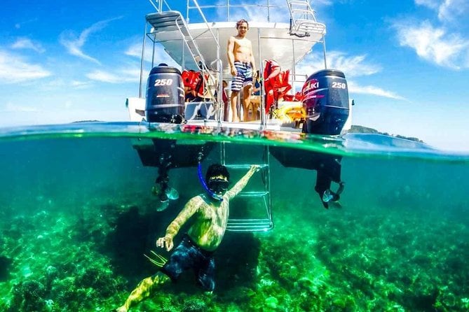 Mengalum Island Snorkeling