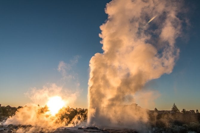 Rotorua Highlights Tour