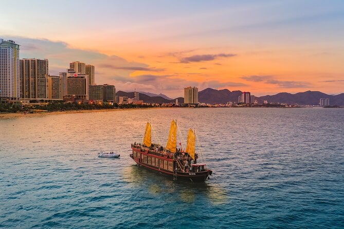 Nha Trang Sunset Dinner Cruise