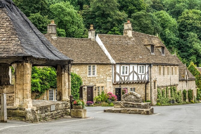 Hidden Cotswolds Private Tour from Bath