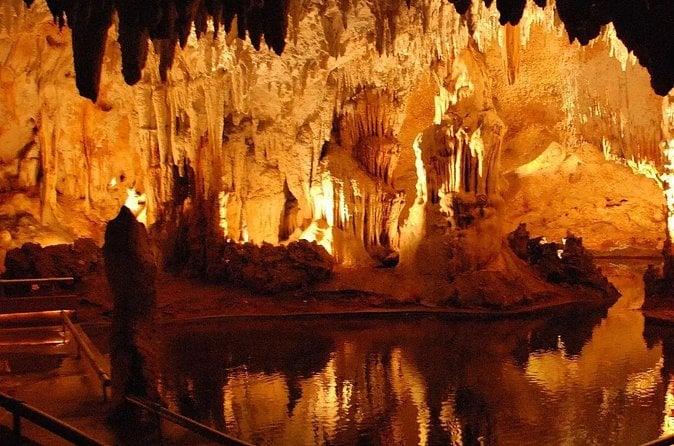Pomier Caves Tour