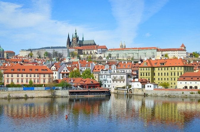 Frankfurt to Prague Transfer