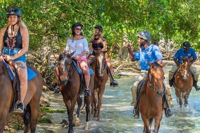 Roatán Horseback Riding