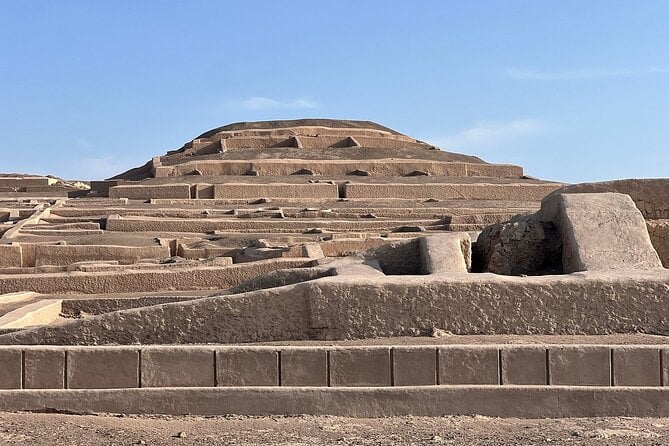 Cahuachi Pyramids Tour