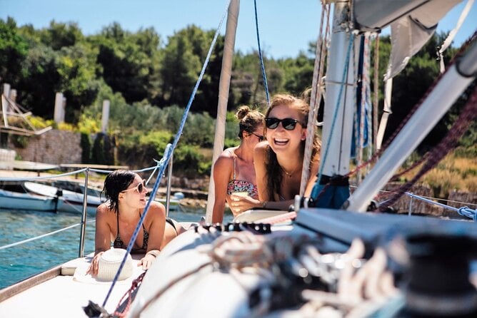 Hvar Sunset Sailing