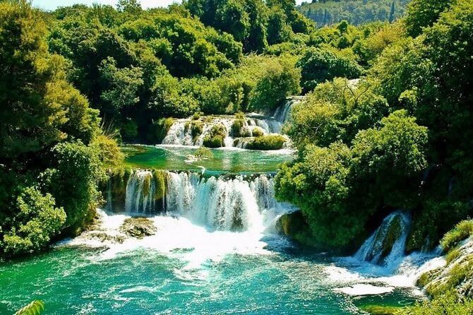 Akchour Waterfalls Tour