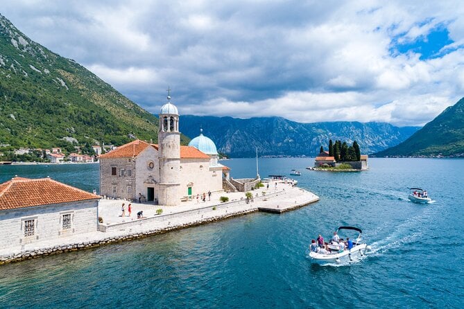 Boka Bay Tour