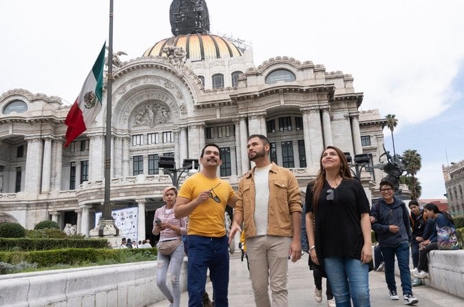 Mexico City Tour: Iconic Sights & Flavors