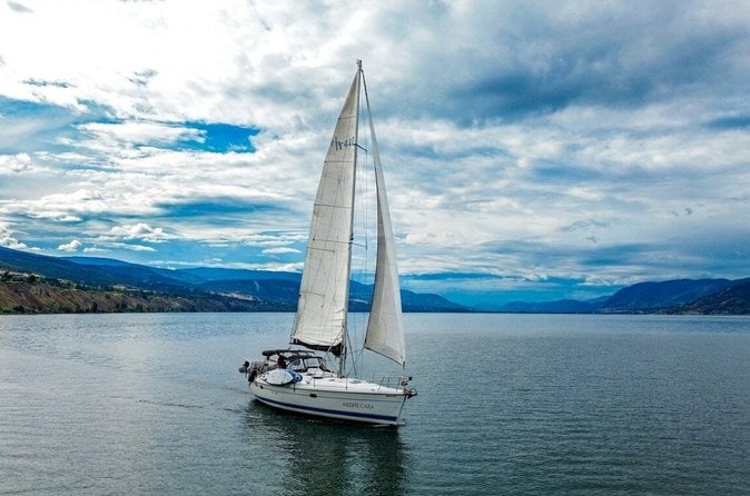 Kelowna Sailing Cruise