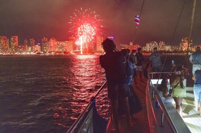 Waikiki Fireworks Cruise