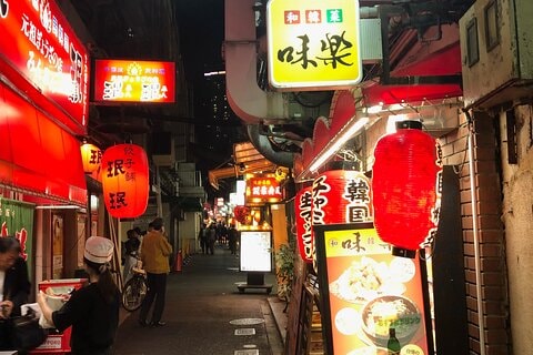 Hidden Local Bars Hopping tour in Kobe