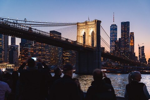 Circle Line: 2hr - New York City Harbor Lights Cruise
