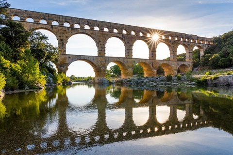 Saint-Rémy, Les Baux, from the Careers of Lights to the Pont du Gard