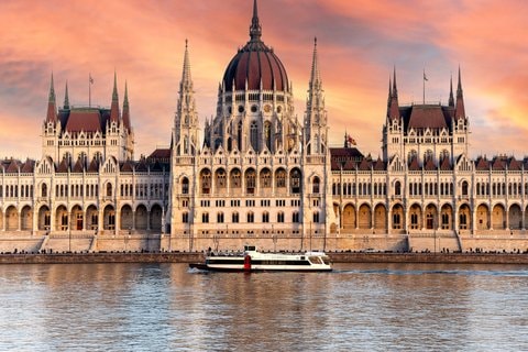 Budapest River Cruise with 1 Free Tokaj Frizzante and Audio Guide