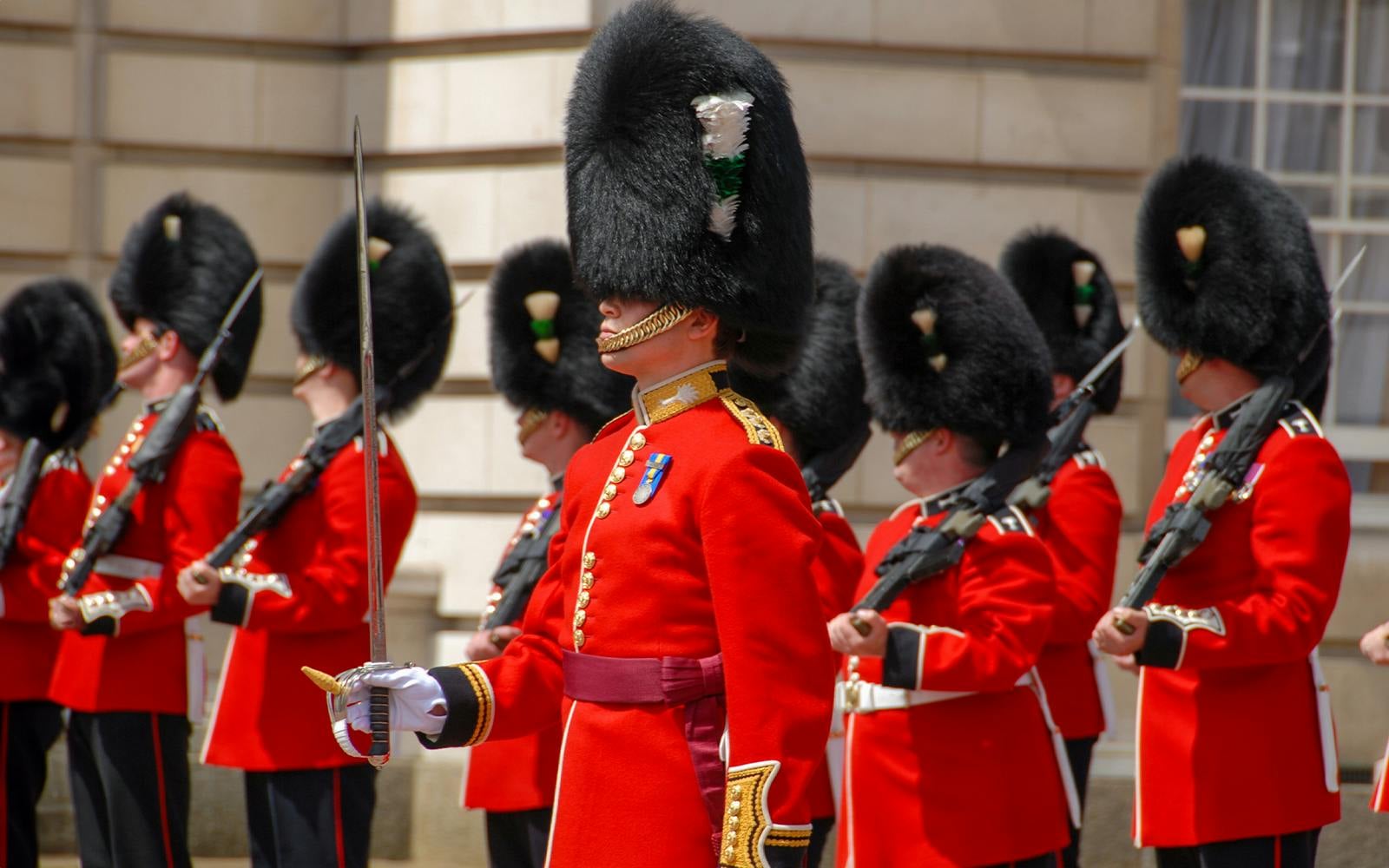 Buckingham Palace Changing of the Guard Tour