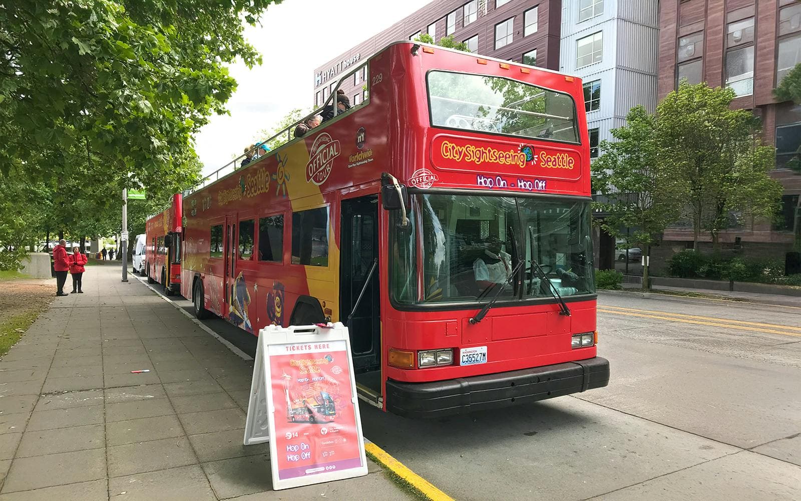 Top-Rated Seattle Sightseeing Bus Tours Compared