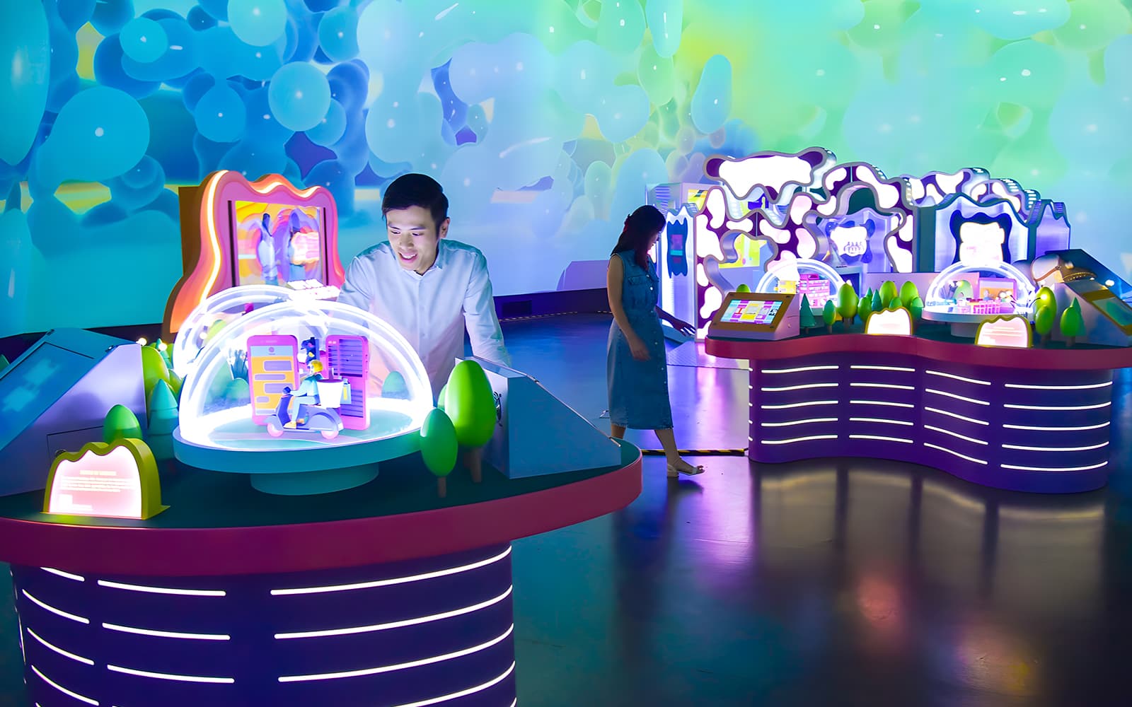 Explore Interactive Wonders at Science Centre Singapore