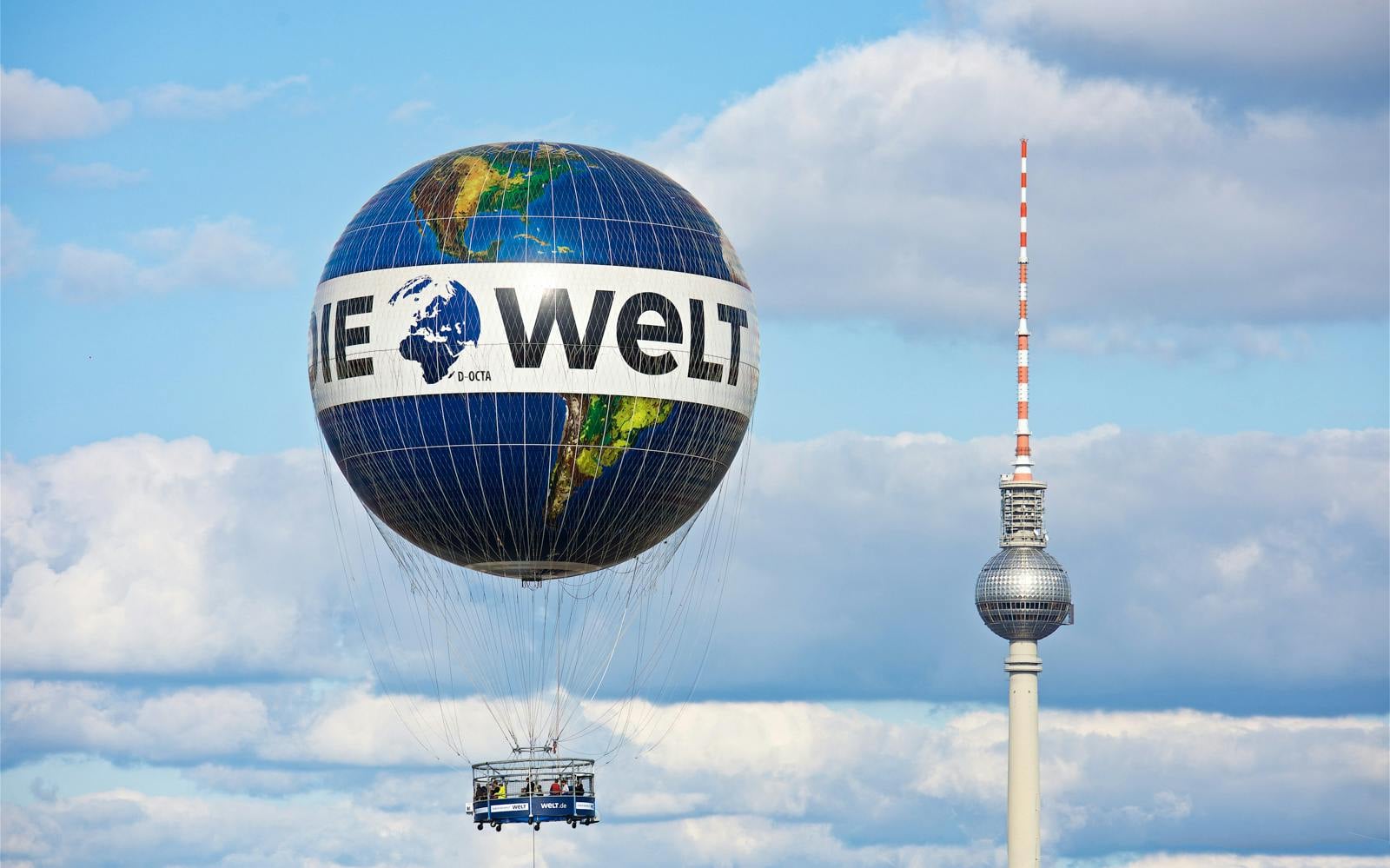 Berlin Welt Balloon Ride