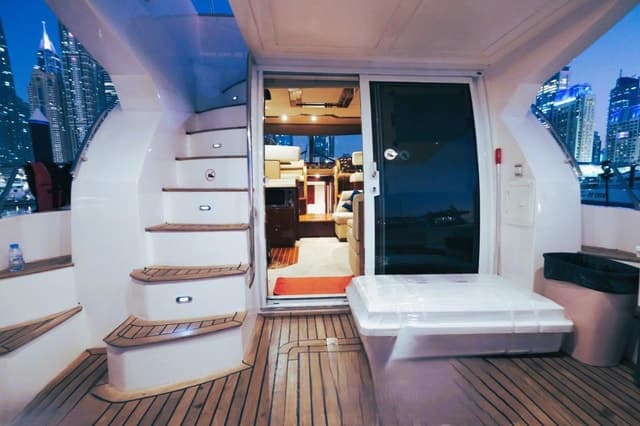 Dubai Marina Yacht Tour