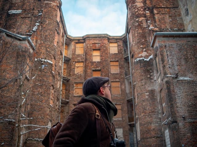 Compare Warsaw Ghetto Walking Tours
