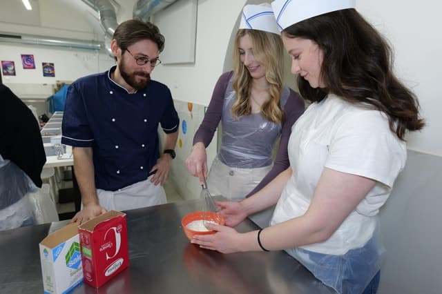 Compare Top Naples Pizza Classes & Tours
