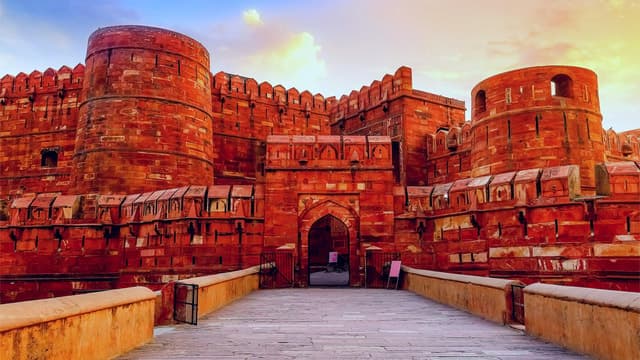 Jaipur Golden Triangle Tour: Amber to Hawa Mahal