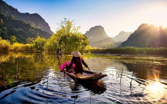 Sacred Perfume Pagoda Tour: Hanoi's Best Spiritual Escape