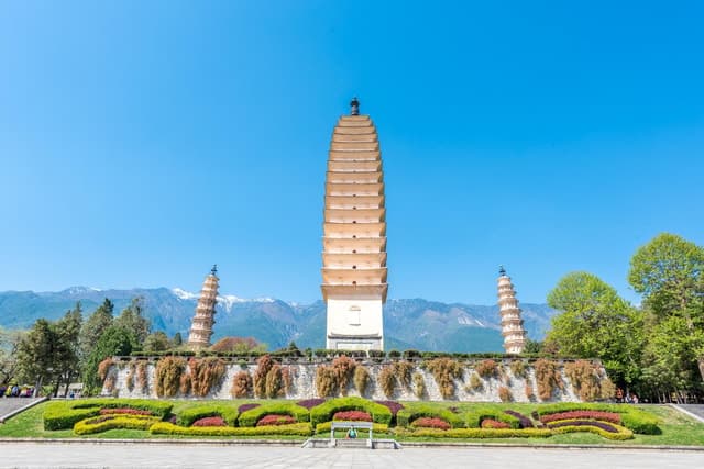 Dali Day Tour