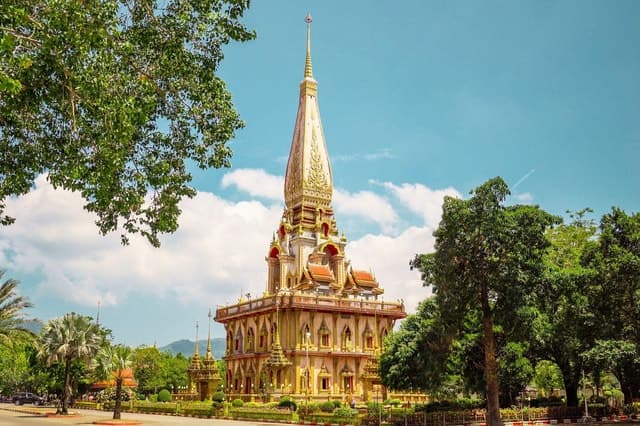 Wat Chalong Temple: Phuket Cultural Tour Guide