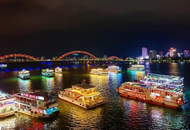 Best Han River Night Cruise: Da Nang's Top Evening Tour